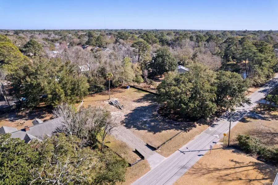 927 Lakeview Drive, Mount Pleasant, SC 29464 - Image #3