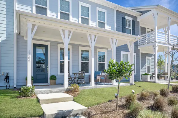 2202 Brockton Lane, Mount Pleasant, SC 29466