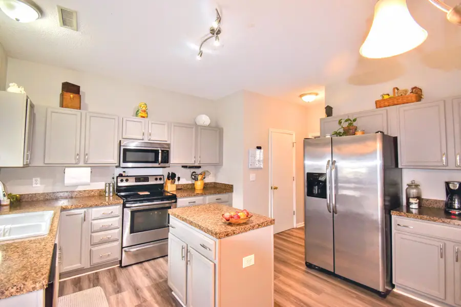 4079 Laurelwood Drive, Charleston, SC 29414 - Image #2