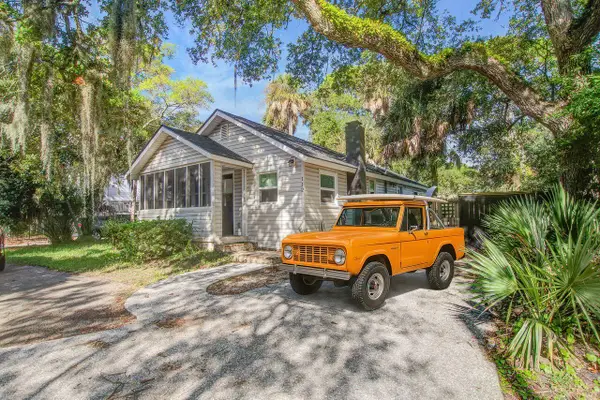 112 W West Huron Avenue, Folly Beach, SC 29439