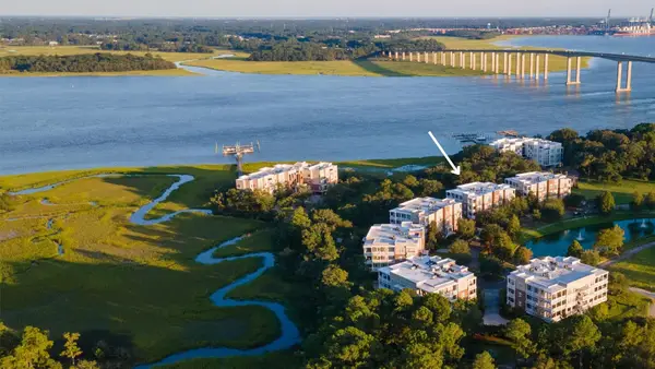 124 Fairbanks Oak Alley #4b, Daniel Island, SC 29492