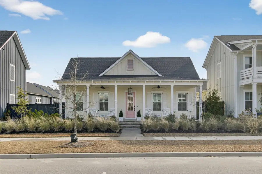 703 Blueway Avenue, Summerville, SC 29486 - #3
