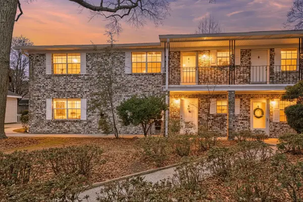 516 Arlington Drive #B8, Charleston, SC 29414