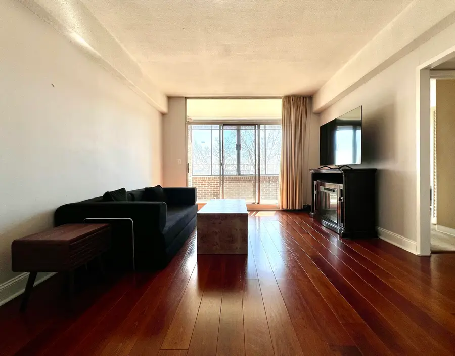 14 Lockwood Drive #2e, Charleston, SC 29401 - Image #3