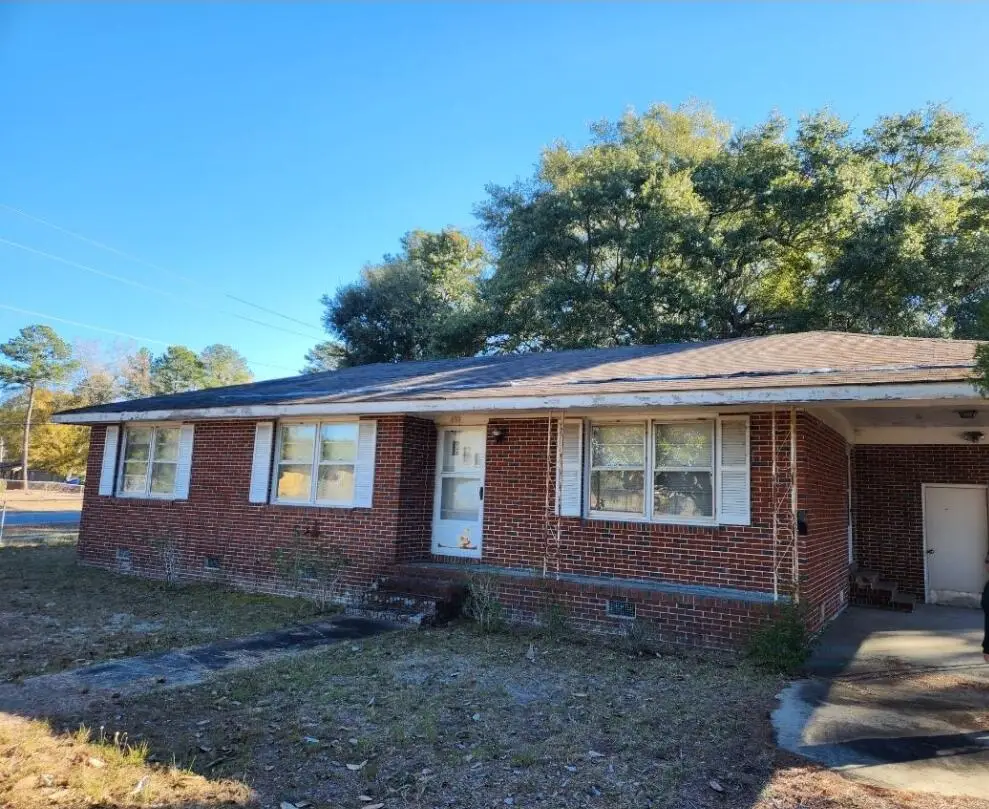 696 Eastland Avenue, Kingstree, SC 29556 - #1