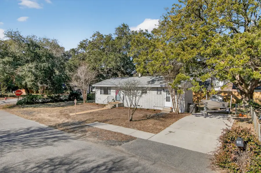 822 Rogers Lane, Mount Pleasant, SC 29464 - Image #3