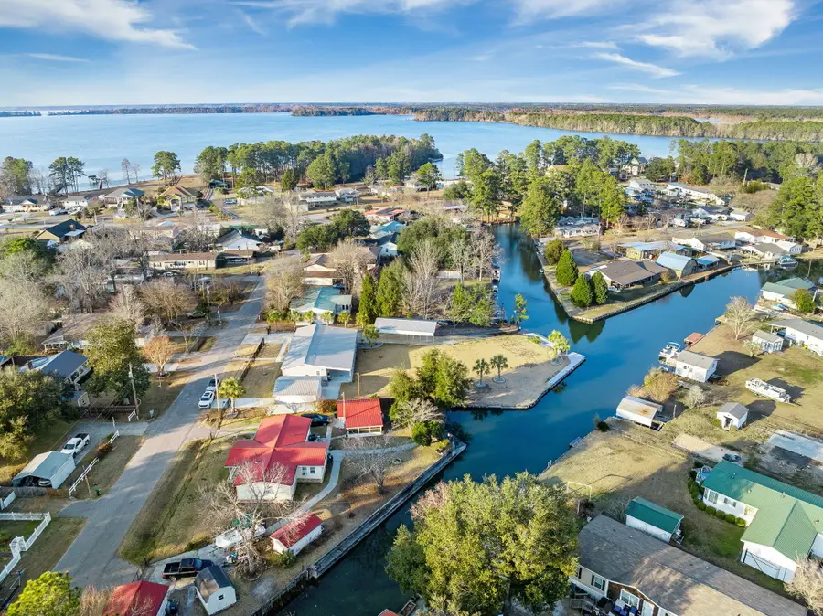 113 Sparrow Street, Bonneau, SC 29431 - #3