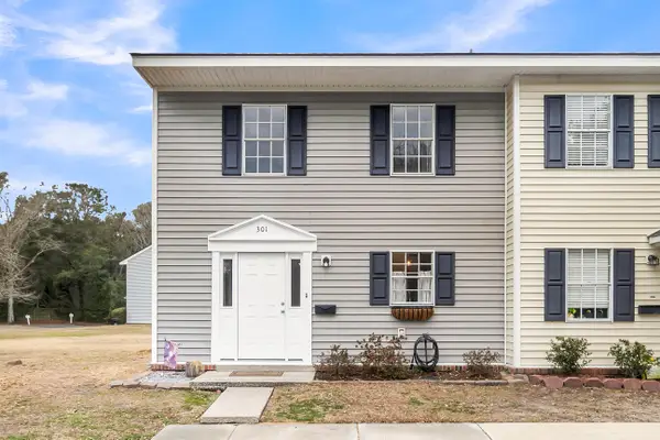 301 Lakeside Drive #C-1, Mount Pleasant, SC 29464