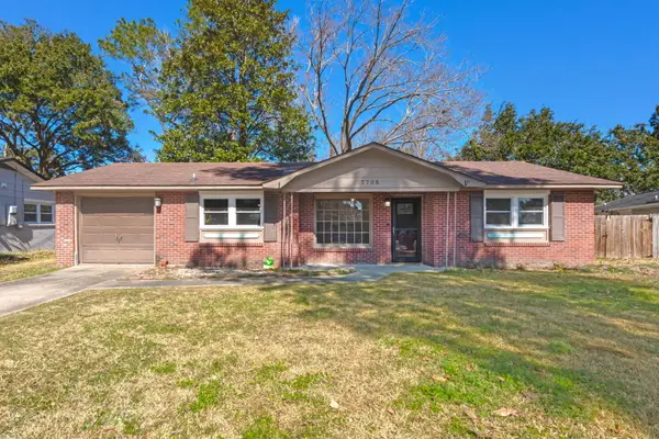 7708 Knollwood Drive, North Charleston, SC 29418