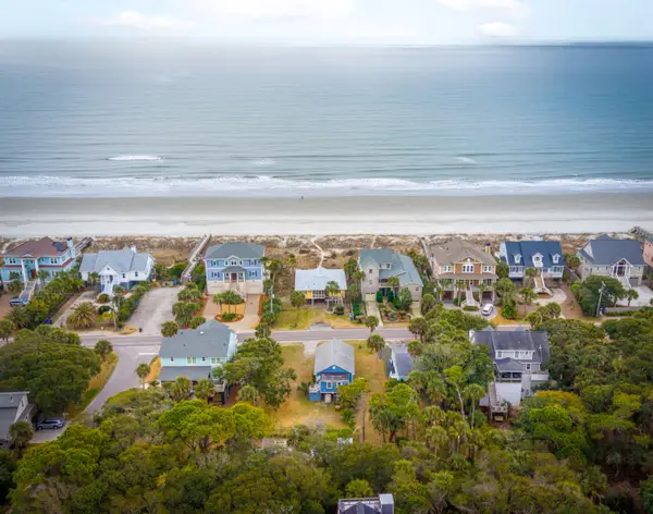 604 W Ashley Avenue, Folly Beach, SC 29439