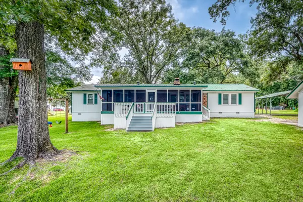 538 Castlebury Road, Walterboro, SC 29488