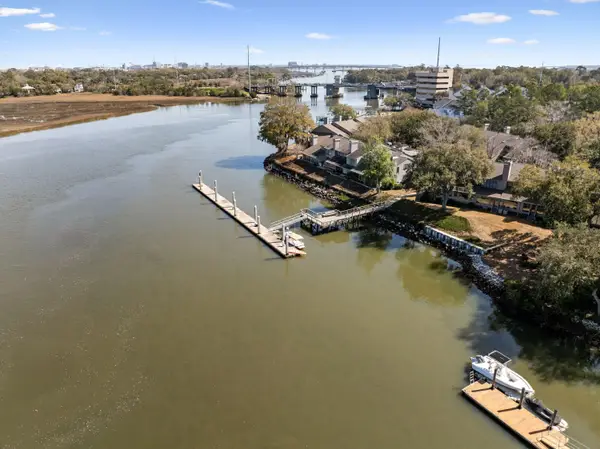 33 Wappoo Creek Place, Charleston, SC 29412