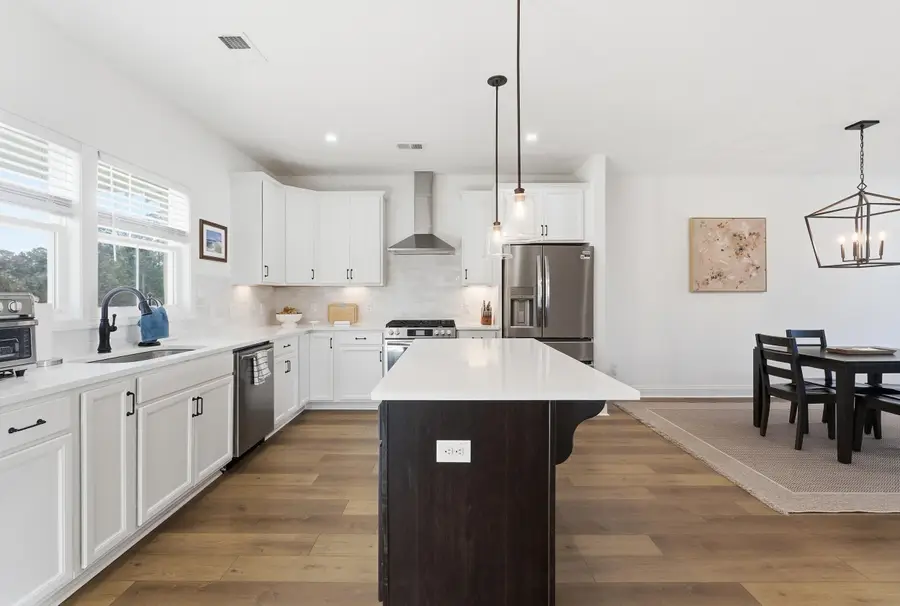 639 N Laurel Street, Summerville, SC 29483 - #3