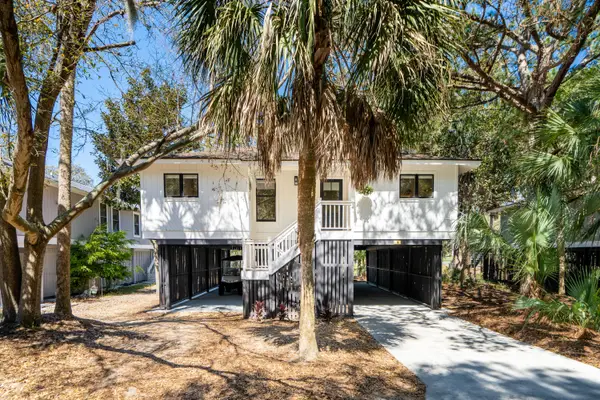 16 Twin Oaks Lane, Isle of Palms, SC 29451