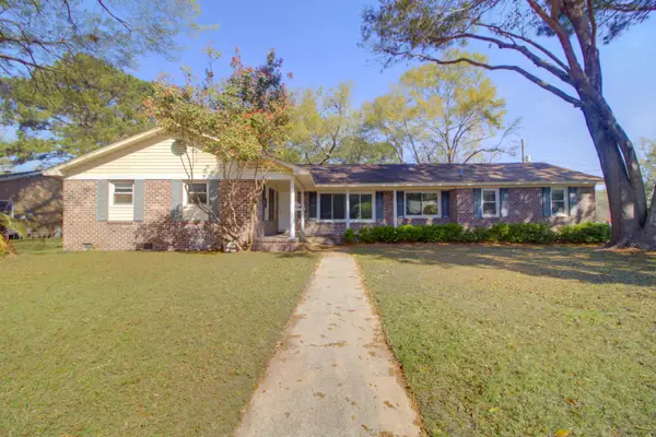 1240 Oakcrest Drive, Charleston, SC 29412