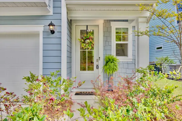 496 Oak View Way, Summerville, SC 29483