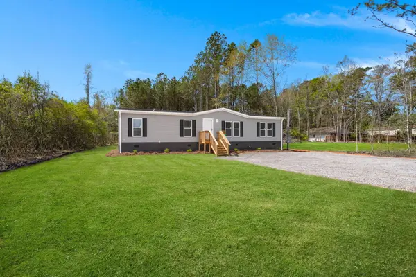 8996 Old State Road, Holly Hill, SC 29059