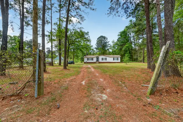 1093 Tobacco Road, Saint Stephen, SC 29479