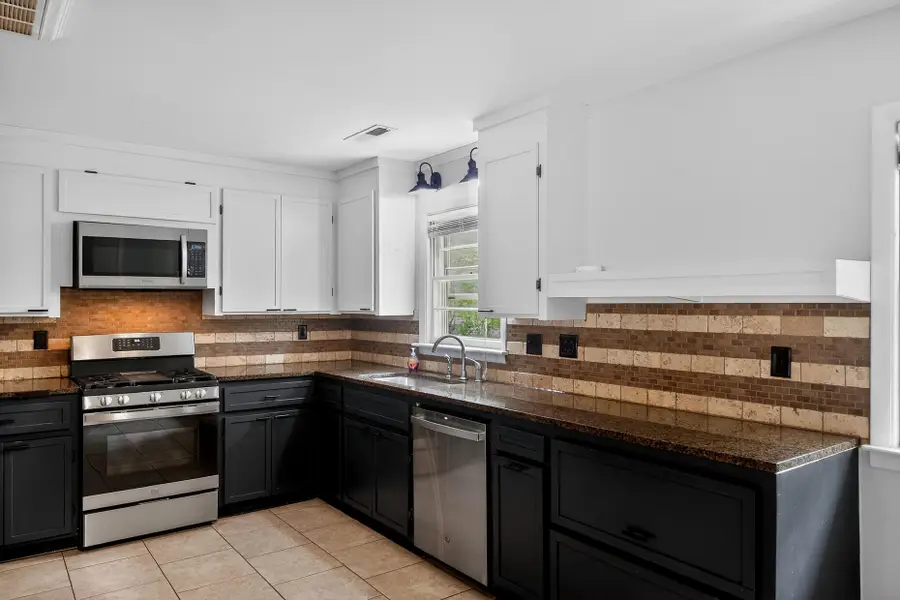 221 Forest Circle, Summerville, SC 29483 - #3