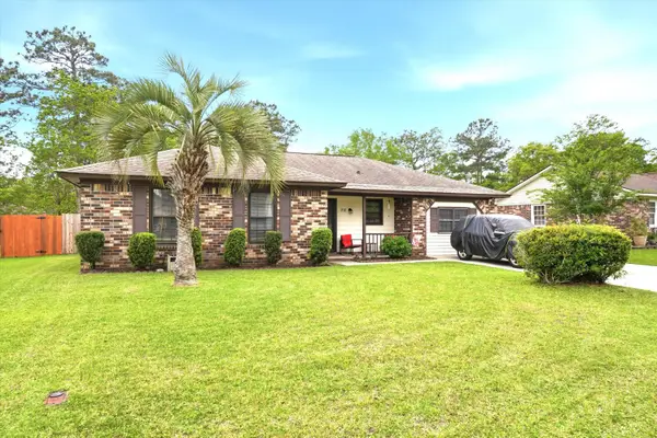 218 Village Green Circle, Summerville, SC 29486