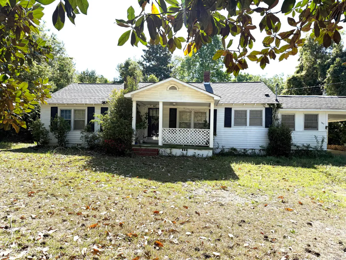 1522 E Lee Street, Camden, SC 29020 - #1