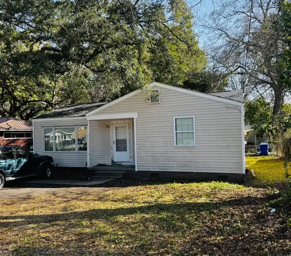 1255 Remount Road, North Charleston, SC 29406