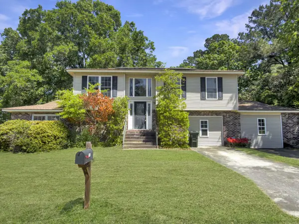 210 Kent Court, Ladson, SC 29456