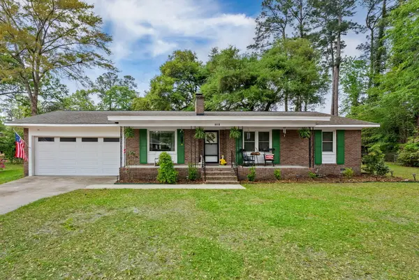 512 Dogwood Circle, Summerville, SC 29485