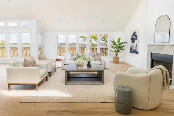 1368 Headquarters Plantation Drive, Johns Island, SC 29455