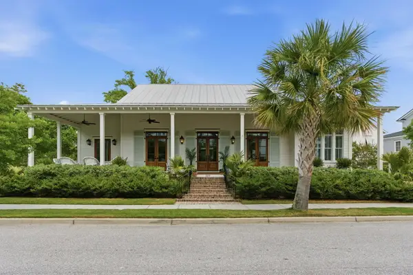 359 Bridgetown Pass, Mount Pleasant, SC 29464