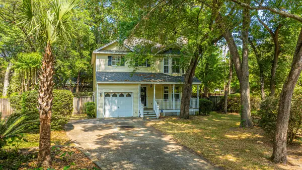 2 Latham Circle, Charleston, SC 29407