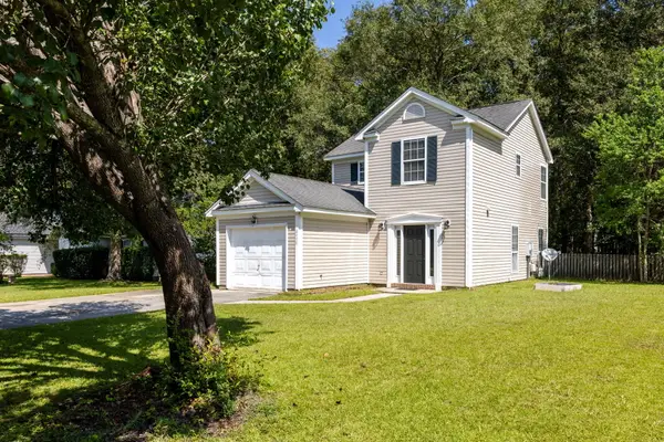 8498 William Moultrie Drive, North Charleston, SC 29420