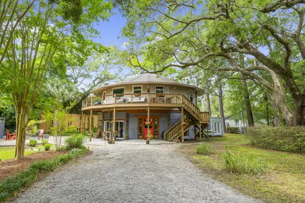 2069 Saint James Drive, Charleston, SC 29412