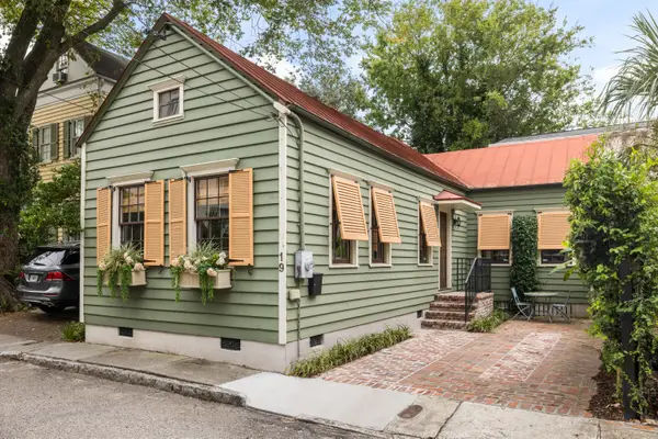 19 West Street, Charleston, SC 29401