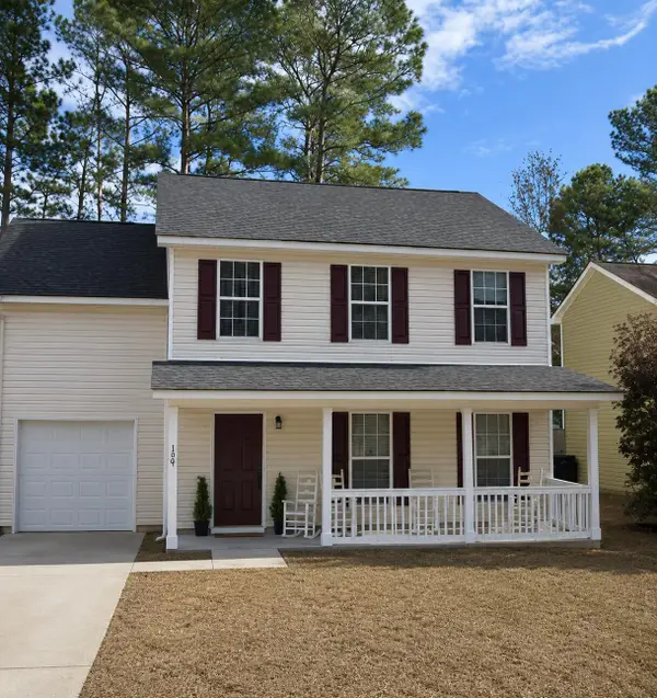 126 Trickle Drive, Summerville, SC 29483