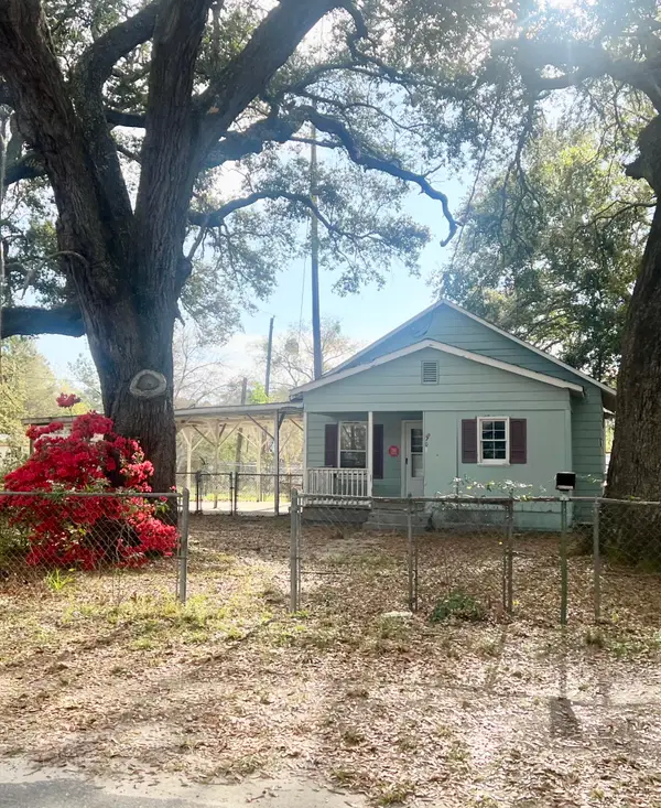 708 Francis Street, Walterboro, SC 29488
