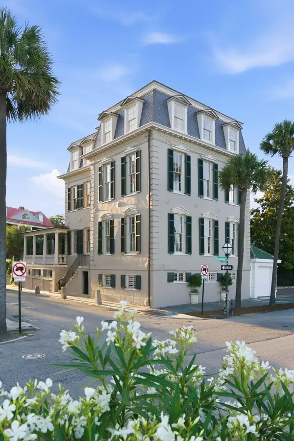 2 Water Street, Charleston, SC 29401