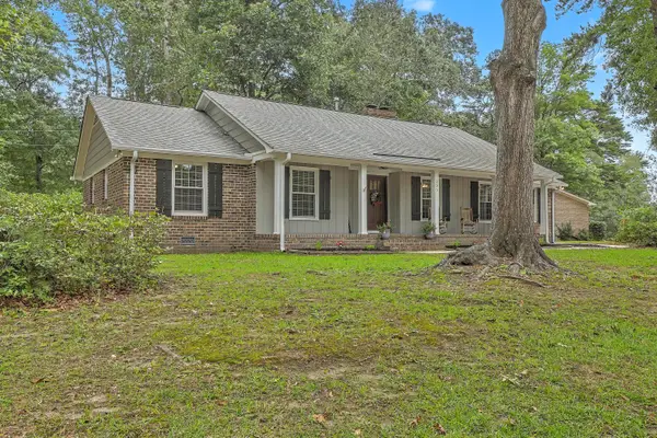 203 Shaftesbury Lane, Summerville, SC 29485