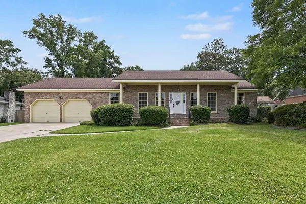 1035 Dominion Drive, Hanahan, SC 29410