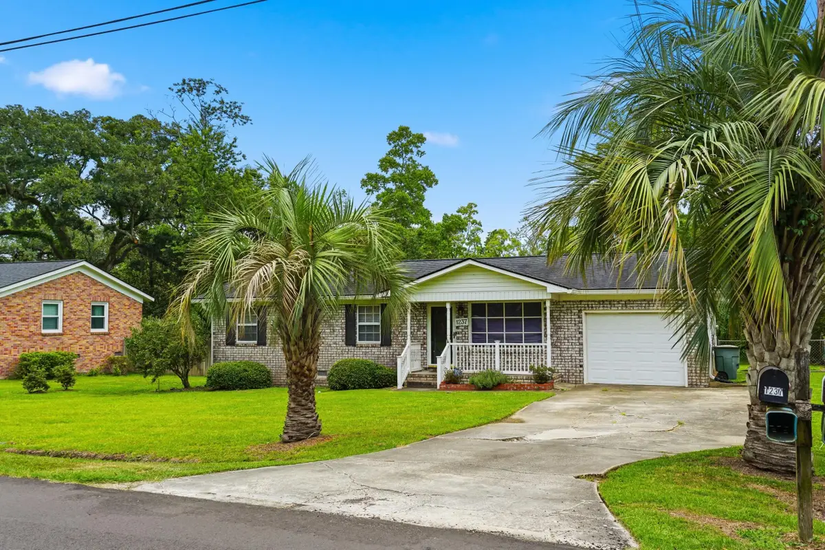 1237 Redeemer Drive, Hanahan, SC 29410 - #1