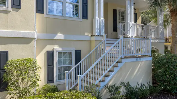 2528 Bent Tree Lane, Mount Pleasant, SC 29464