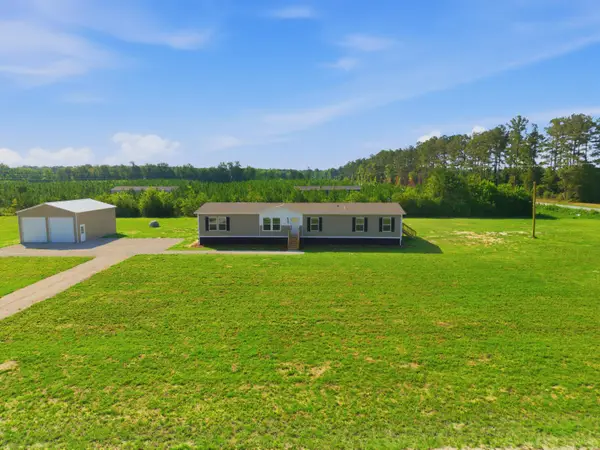 105 Rambling Lane, Cross, SC 29436