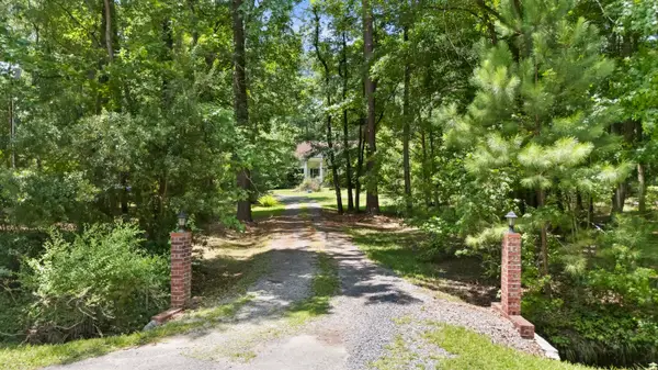 185 Beliks Way, Summerville, SC 29483