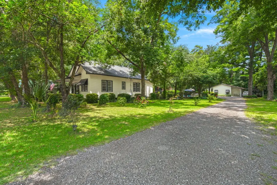 504 W Raysor Street, Saint George, SC 29477 - #3