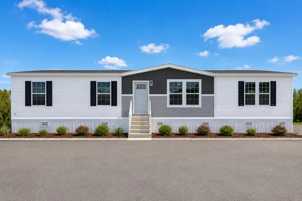 4 Broken Arrow Rd, Eutawville, SC 29048
