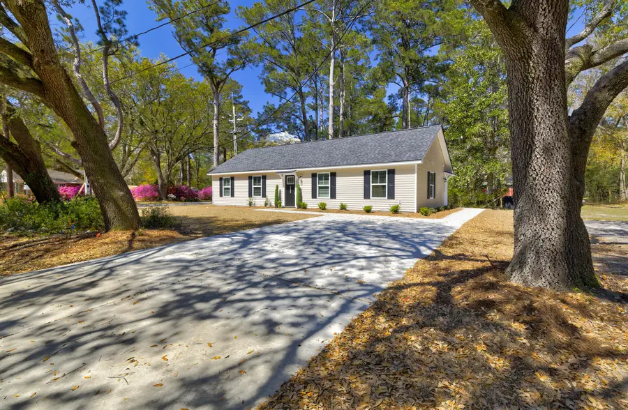 122 Thompson Street, Walterboro, SC 29488 - #2