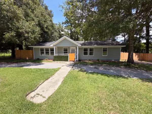 829 W 2nd North Street, Summerville, SC 29483