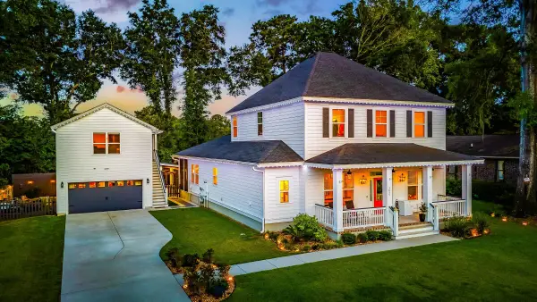 1055 Stonehenge Drive, Hanahan, SC 29410