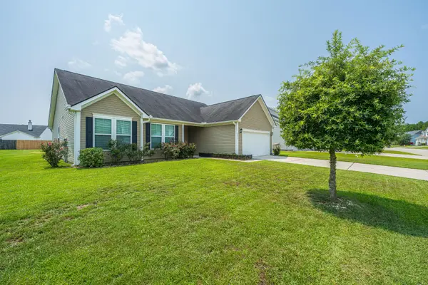 2017 Bridlewood Farms Parkway, Ridgeville, SC 29472