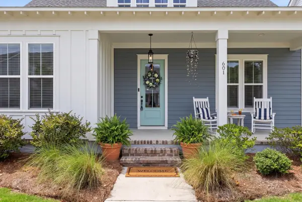 601 Blueway Avenue, Summerville, SC 29486